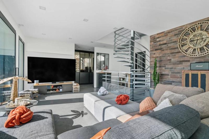 Villa - 159 m² - 6 pièces