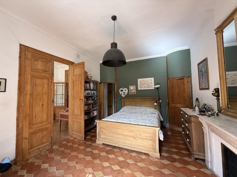 Maison de maîtres - 294 m² - 12 pièces