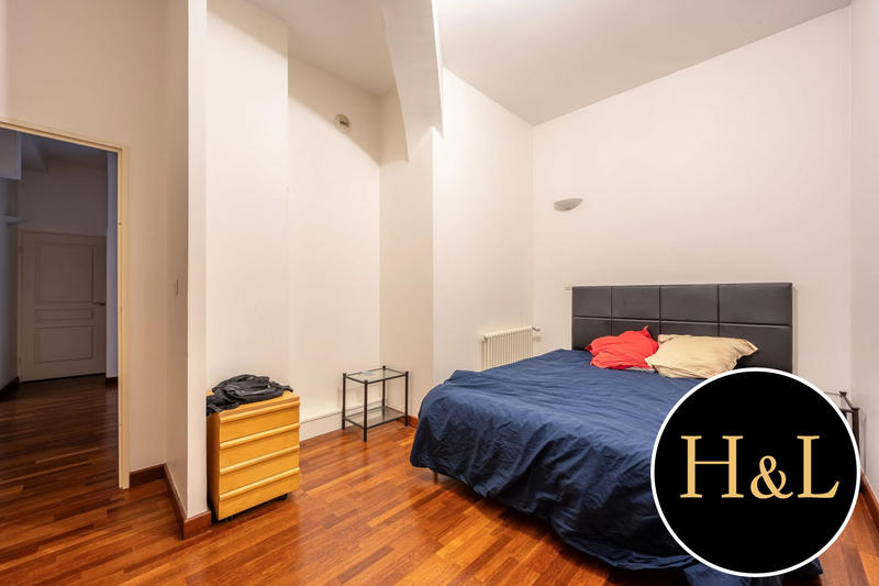 Duplex - 111 m² - 4 pièces