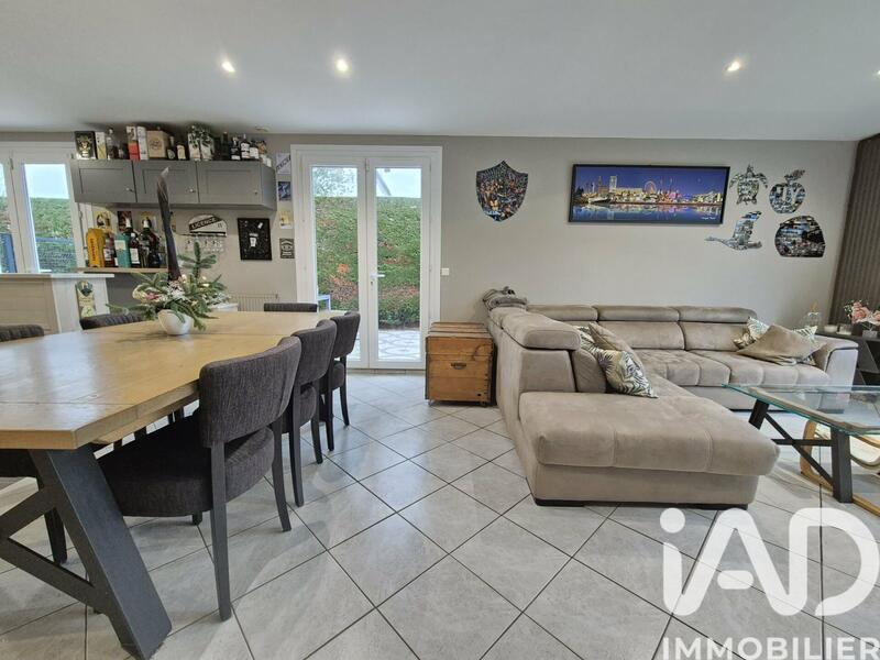 Maison - 159 m² - 6 pièces
