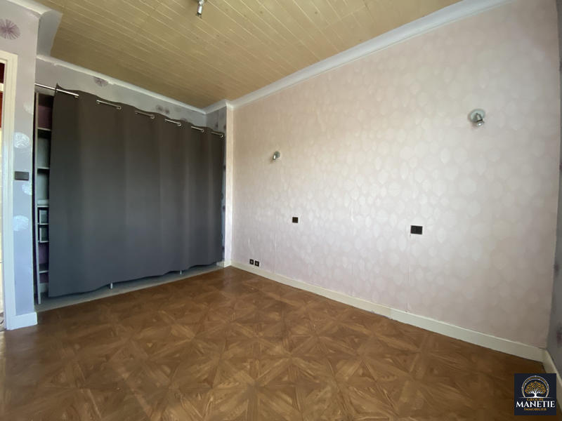 Maison - 97 m² - 6 pièces