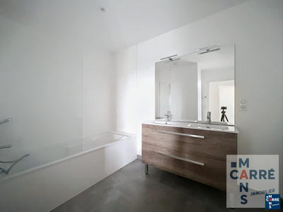 Appartement - 125 m² - 4 pièces