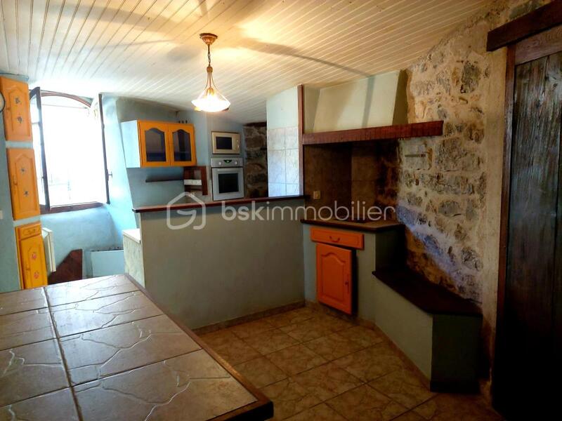 Maison de village - 102 m² - 4 pièces