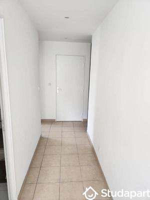 Chambre - 9 m² - 1 pièce