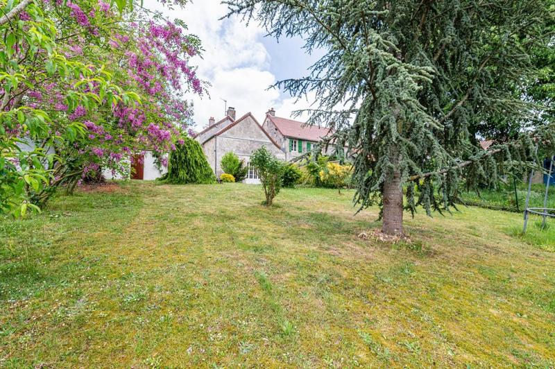 Maison en pierre - 136 m² - 5 pièces