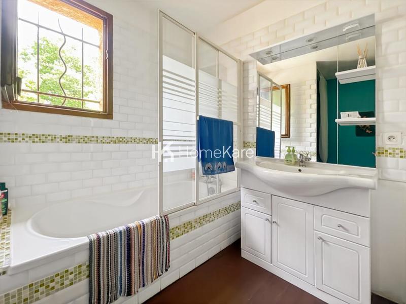 Maison - 91 m² - 4 pièces