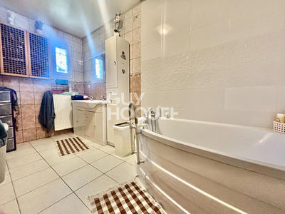 Maison - 138 m² - 4 pièces