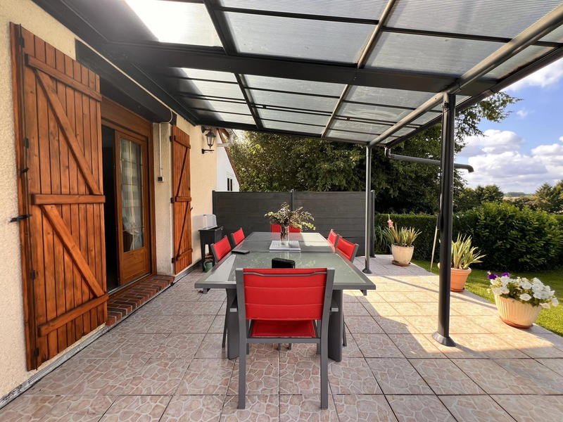 Maison - 90 m² - 5 pièces