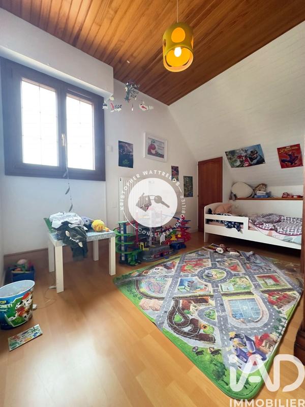 Maison - 180 m² - 5 pièces