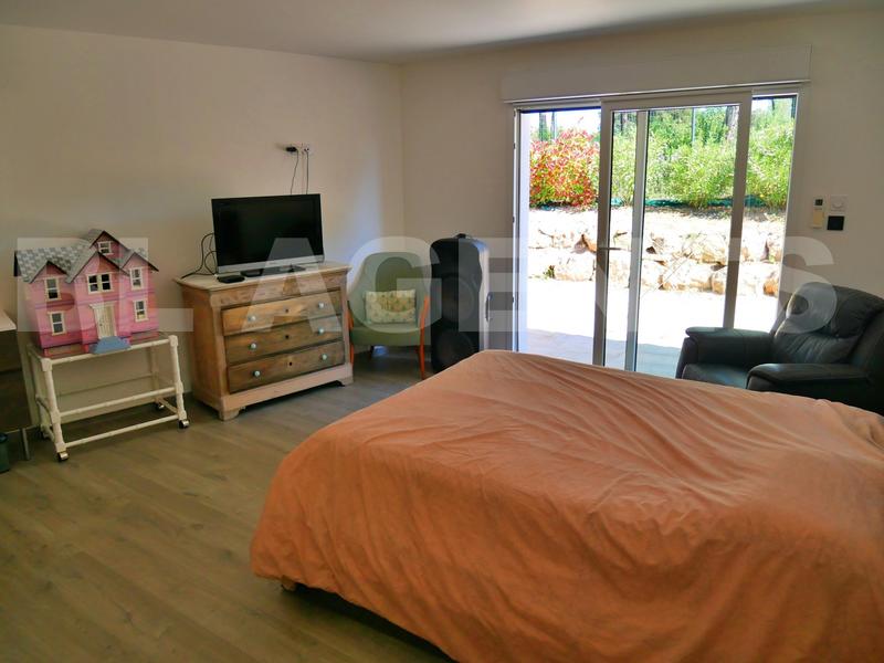 Maison - 186 m² - 4 pièces