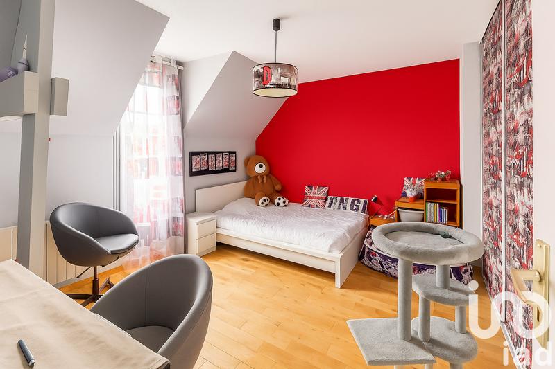 Maison - 170 m² - 6 pièces