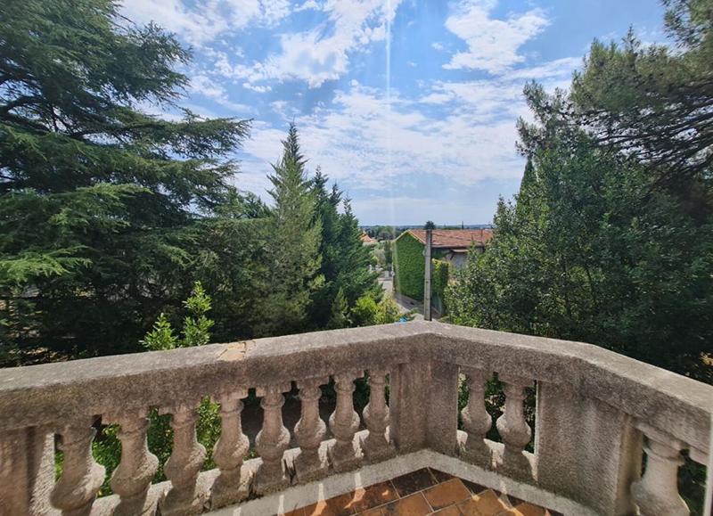 Maison - 330 m² - 10 pièces