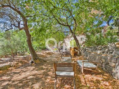 Mas - 188 m² - 4 pièces