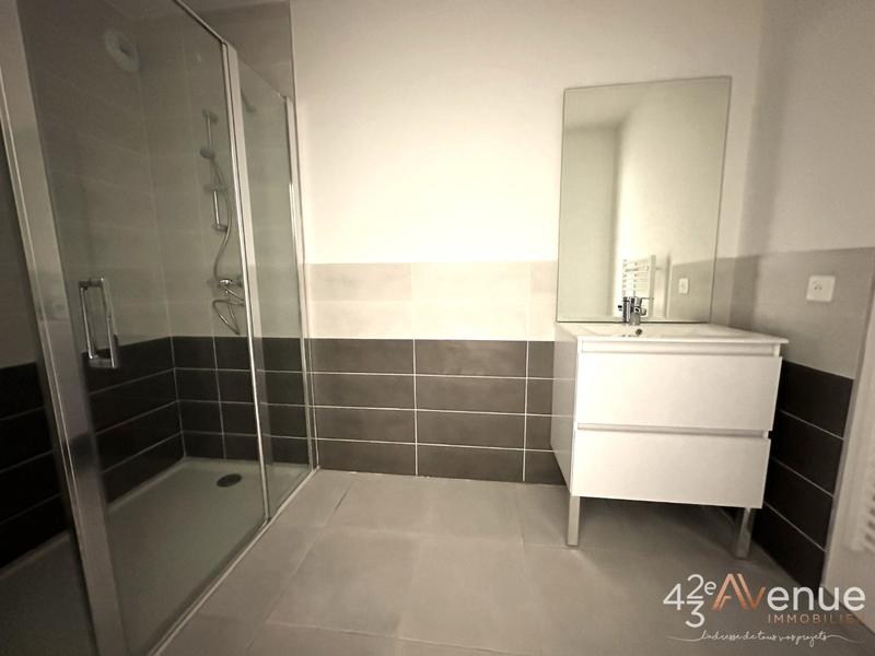 Appartement - 80 m² - 3 pièces