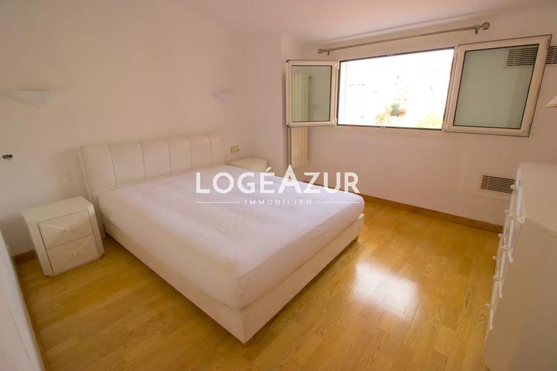 Appartement - 107 m² - 3 pièces