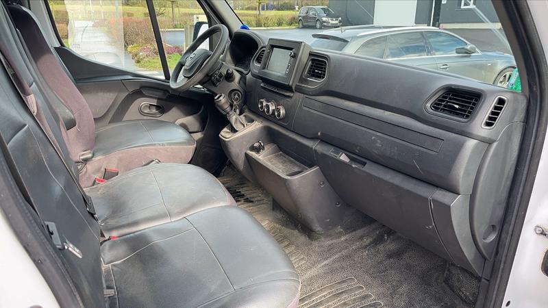 Nissan Interstar Interstart Fourgon L2h2 2.3 dCi 135 Acenta