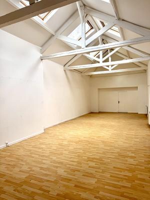 Appartement - 80 m² - 1 pièce