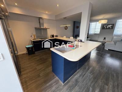 Appartement - 111 m² - 5 pièces