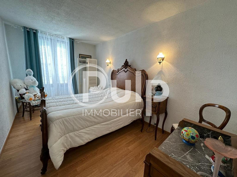 Maison - 178 m² - 8 pièces