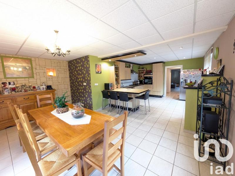 Maison - 238 m² - 10 pièces