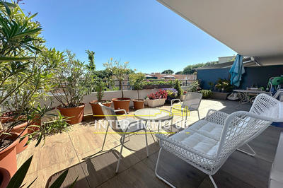 Appartement - 83 m² - 4 pièces