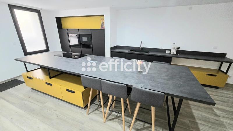 Maison - 150 m² - 5 pièces