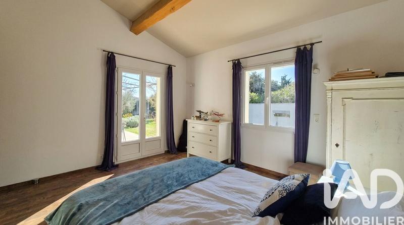 Maison - 230 m² - 8 pièces