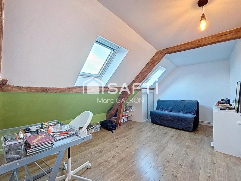 Maison - 202 m² - 8 pièces