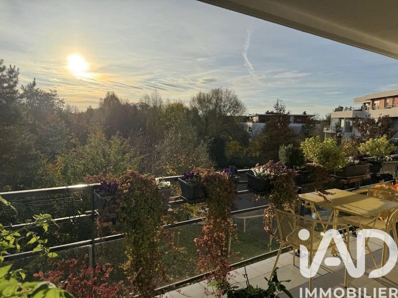 Appartement - 90 m² - 5 pièces