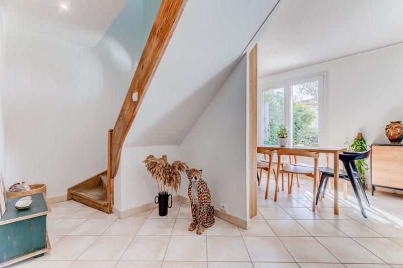 Maison - 85 m² - 4 pièces