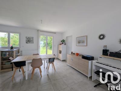 Maison - 85 m² - 5 pièces