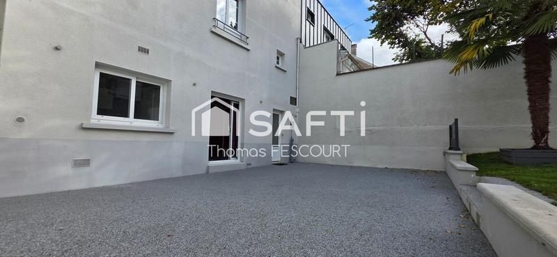 Maison - 215 m² - 7 pièces