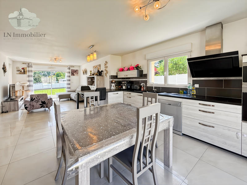 Villa - 145 m² - 6 pièces