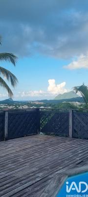 Maison - 94 m² - 5 pièces