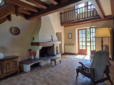 Maison en pierre - 197 m² - 8 pièces