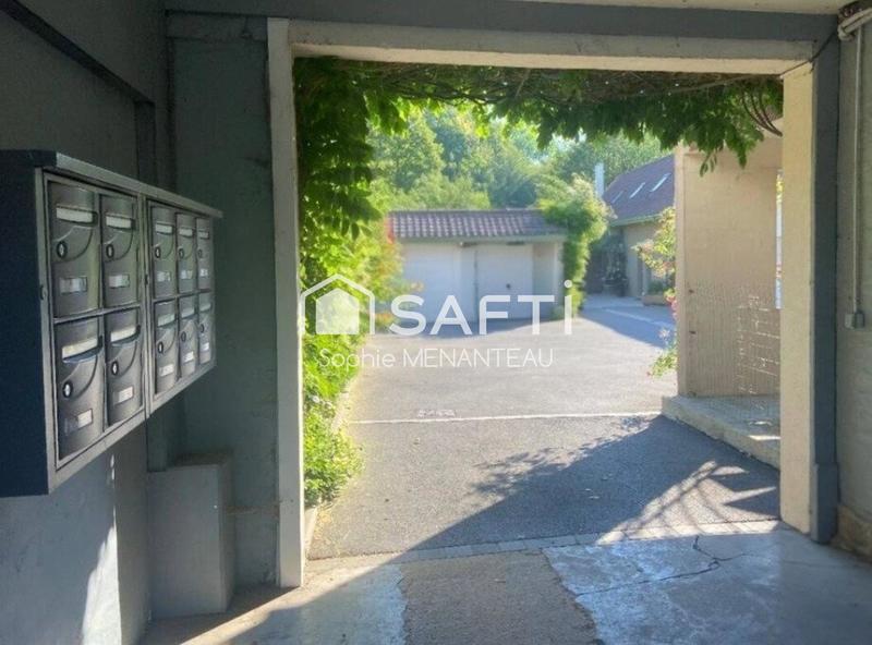 Maison - 550 m² - 18 pièces