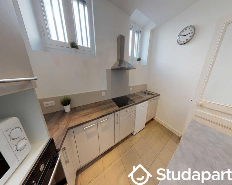 Chambre - 70 m² - 1 pièce