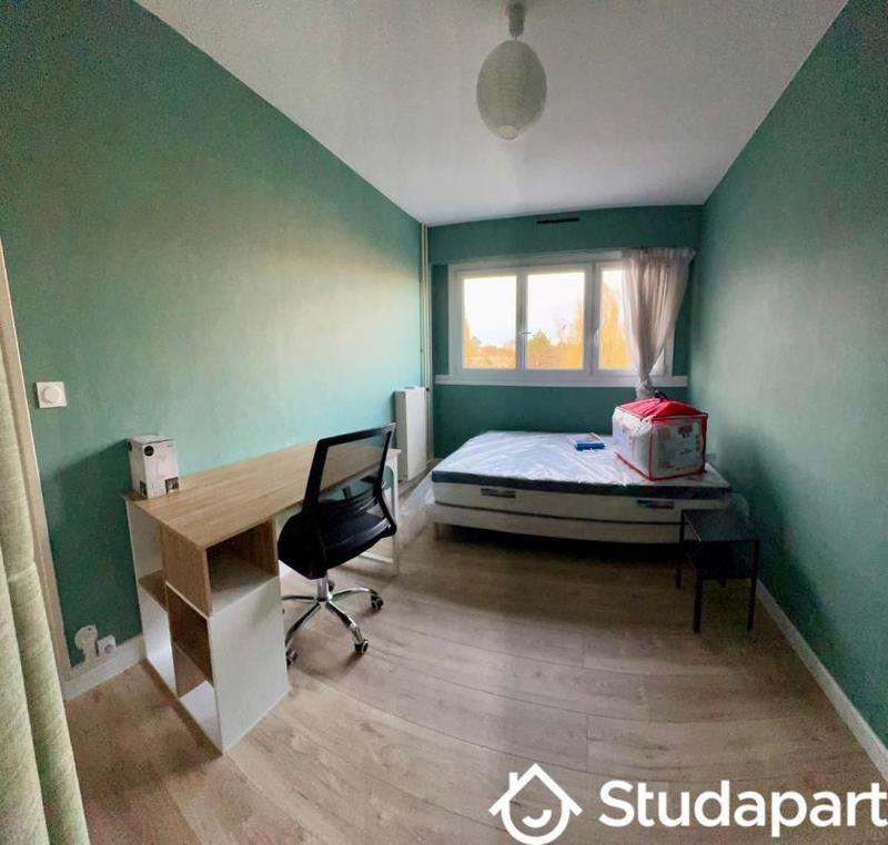 Chambre - 10 m² - 1 pièce