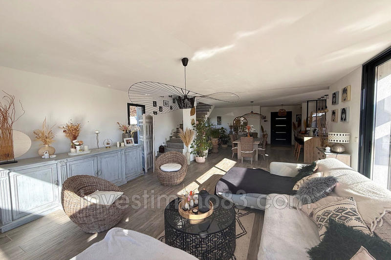 Maison - 130 m² - 4 pièces