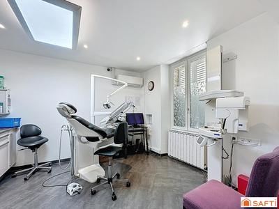 Local commercial - 102 m² - 4 pièces