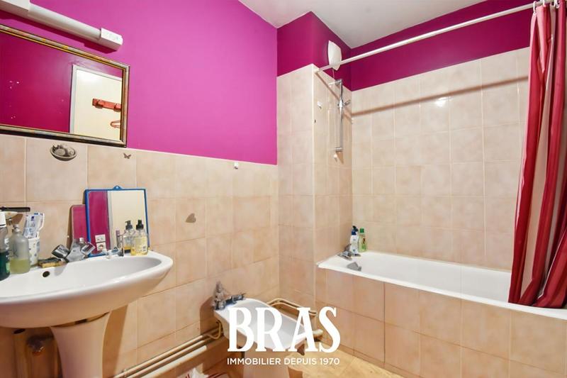 Appartement - 81 m² - 4 pièces