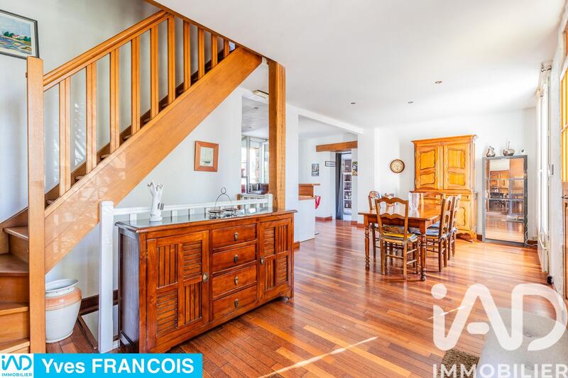 Maison - 98 m² - 5 pièces