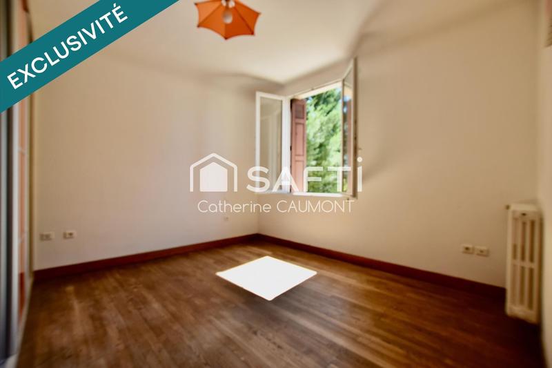 Maison - 208 m² - 8 pièces