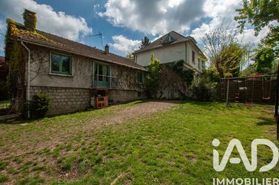 Maison - 139 m² - 7 pièces
