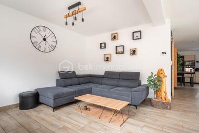 Maison jumelée - 121 m² - 5 pièces