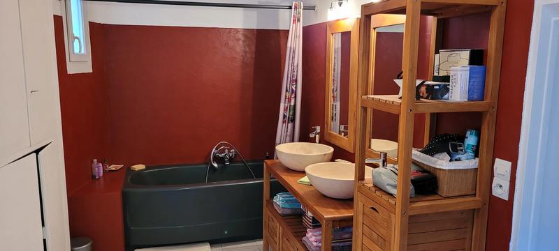 Propriété - 250 m² - 9 pièces