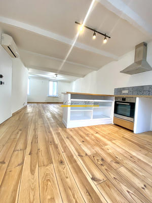 Maison de village - 90 m² - 3 pièces