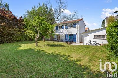 Maison - 168 m² - 8 pièces