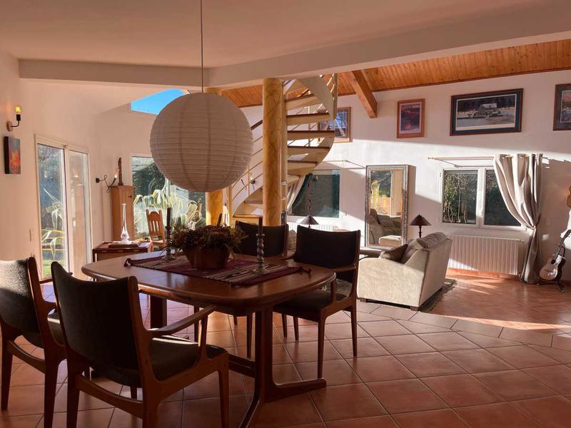 Maison - 370 m² - 7 pièces