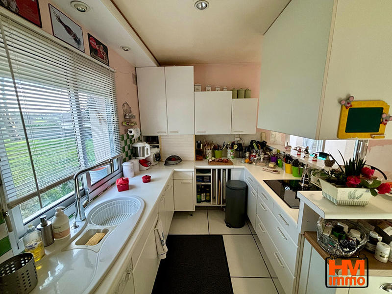 Maison - 195 m² - 9 pièces